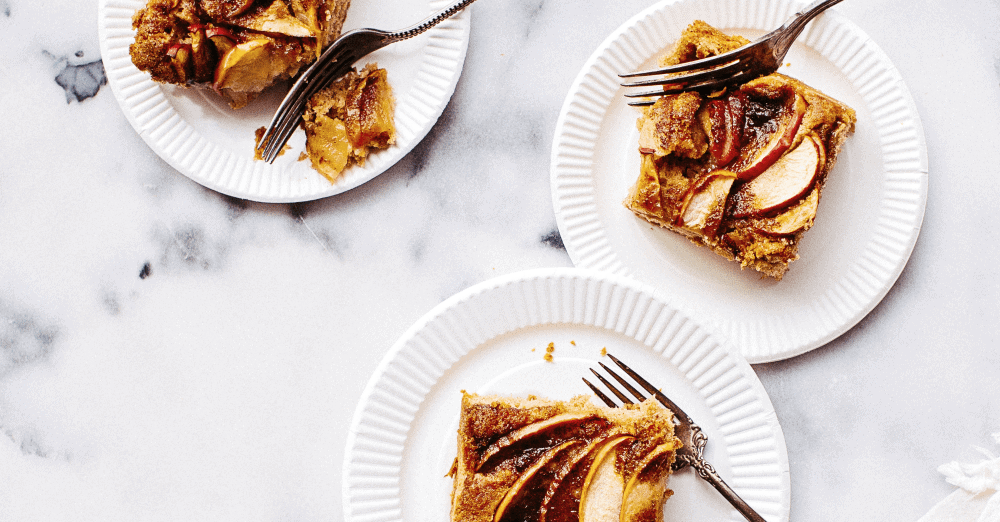 Irresistible baked apple dessert topped with cinnamon, perfect for cozy gatherings.