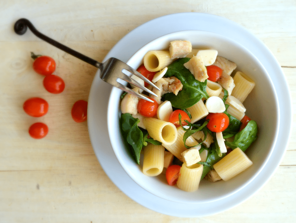 Italian Caprese Pasta Salad