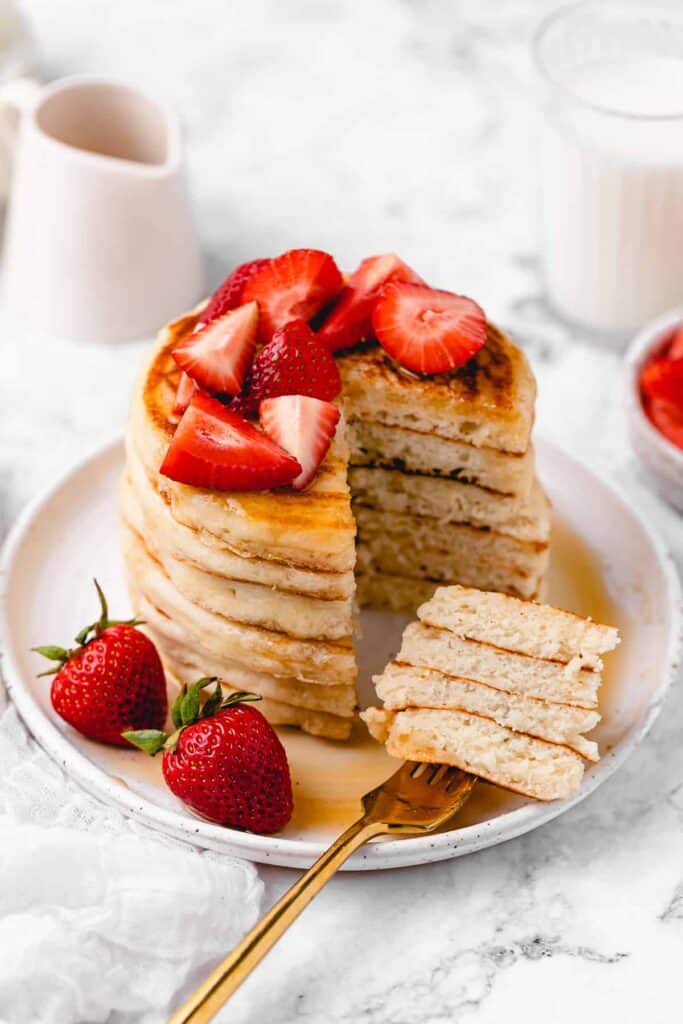 Vegan pancakes with strawberry