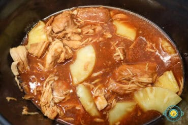 Slow cooker pineapple chicken in sauce