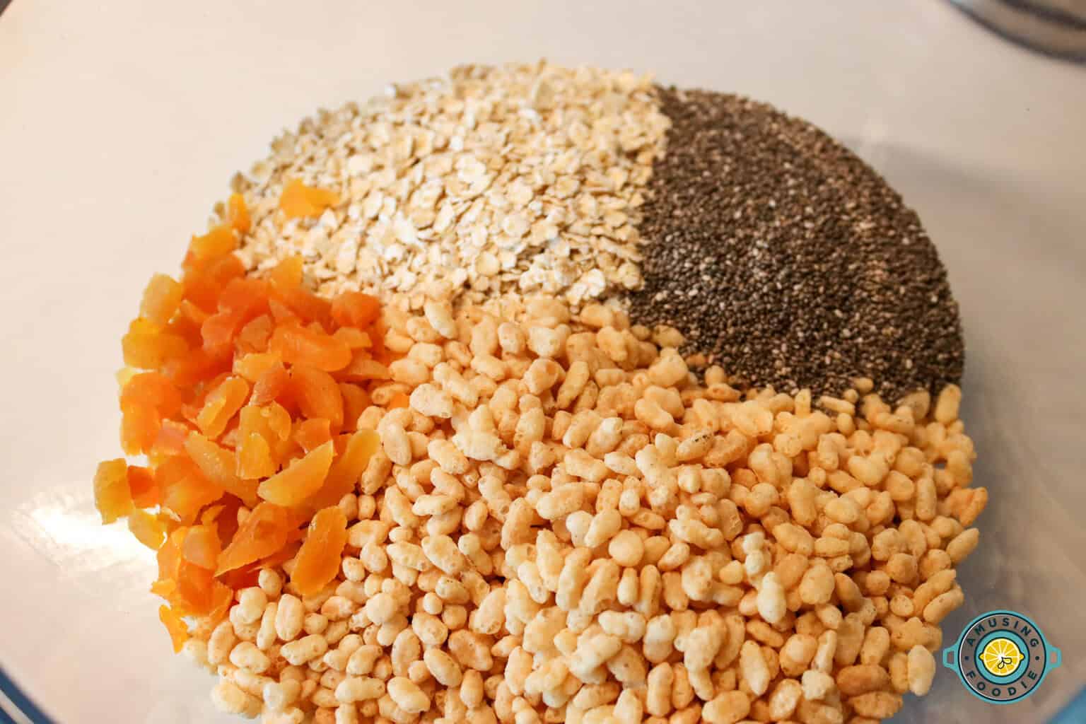 Nut-Free No-Bake Granola Bars ingredients